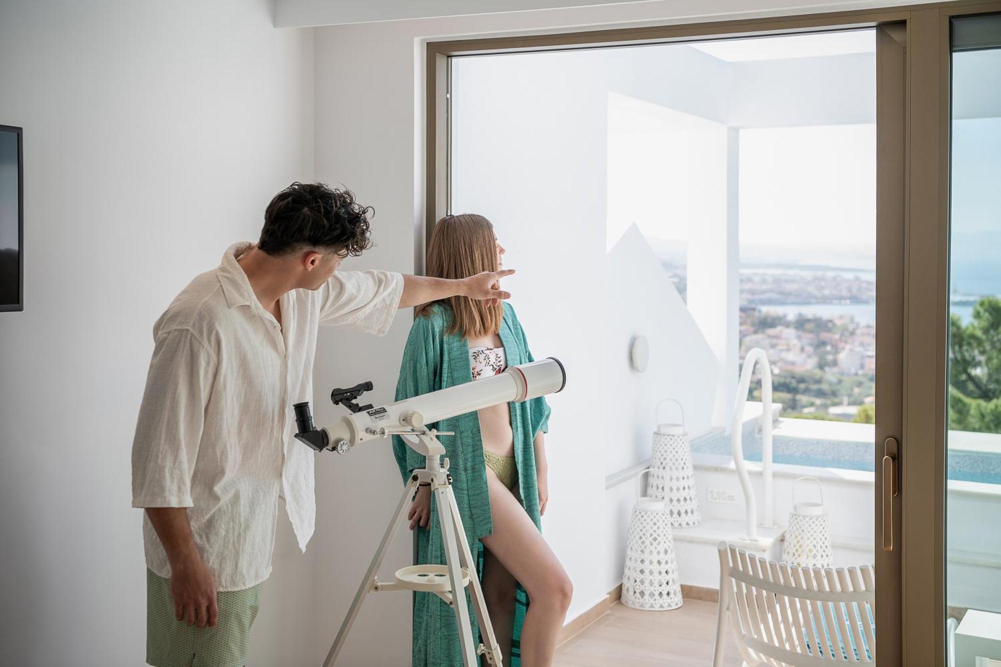 Lagon Life Spirit Boutique Hotel - Adults Only Chania  ภายนอก รูปภาพ A couple stargazing with a telescope